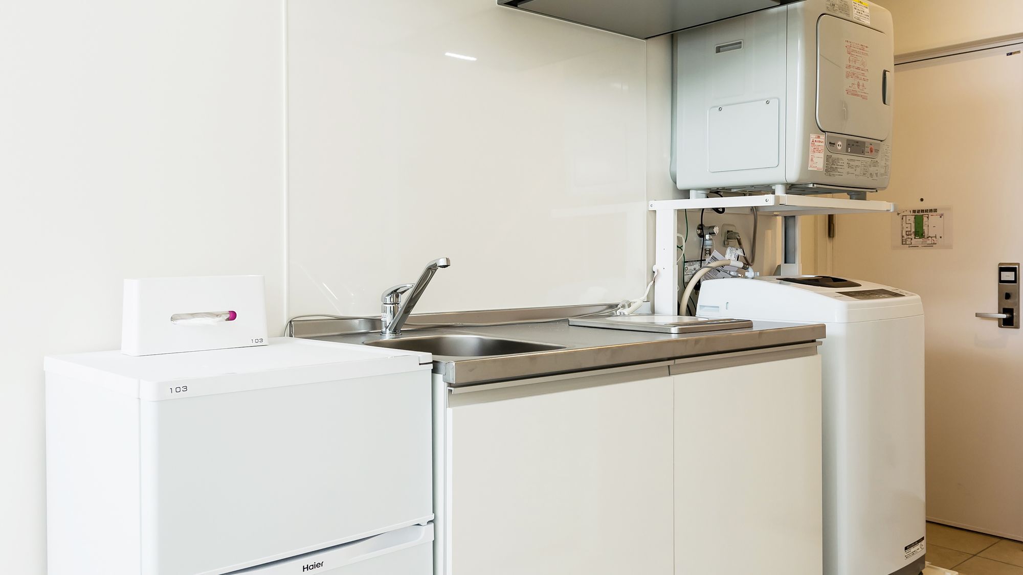 Condominium Resort Naha Living Inn Asahibashi Ekimae Annex エクステリア 写真